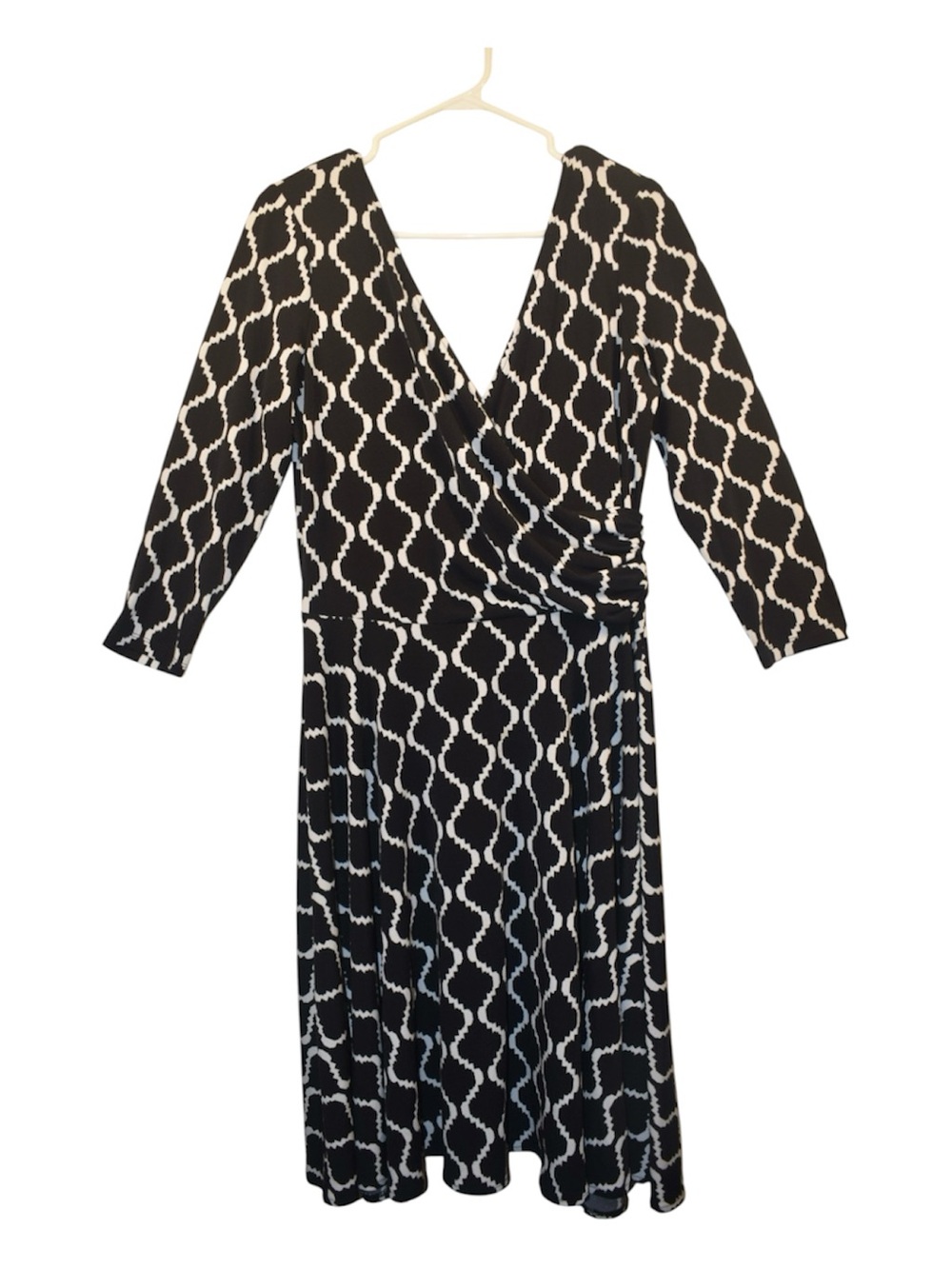 Maggy London Black and White Printed Long-Sleeve Wrap Dress
